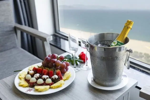 Luxury Tek Büyük Yataklı Oda