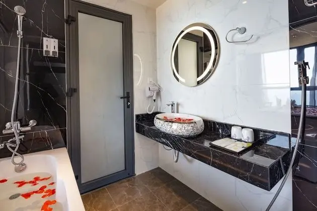 Luxury Tek Büyük Yataklı Oda