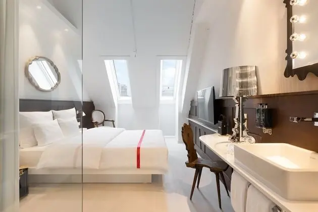 Lovely Room