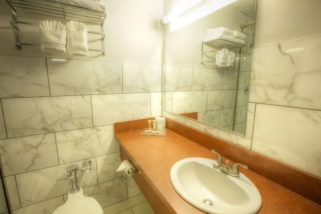 Premium Oda, 2 Büyük (Queen) Boy Yatak