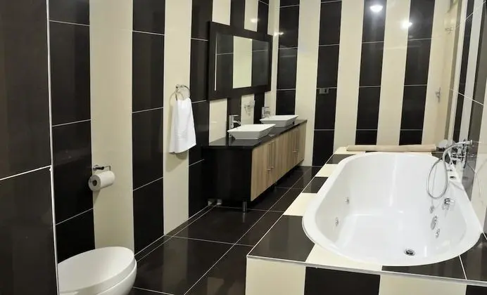 Standard Tek Büyük veya İki Ayrı Yataklı Oda
