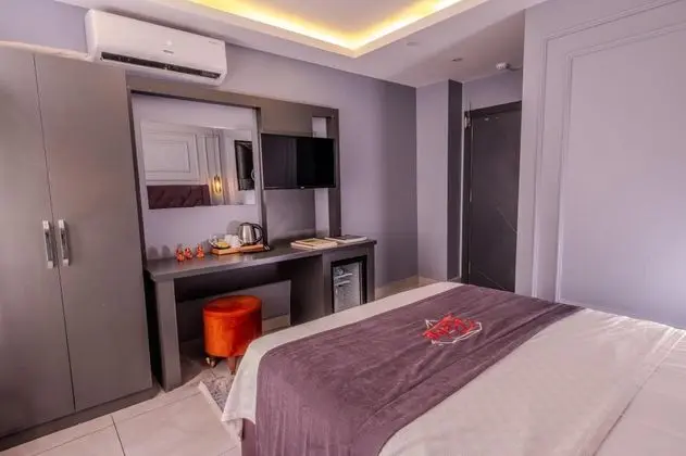 Studio, Manzarasız