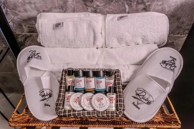 Studio, Manzarasız
