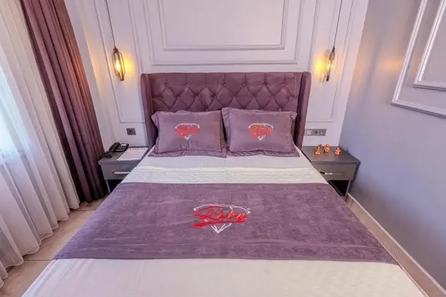 Studio, Manzarasız