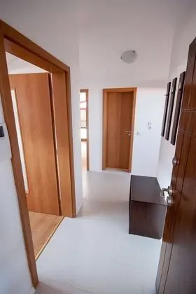 Apart Daire, 2 Yatak Odası, Mutfak