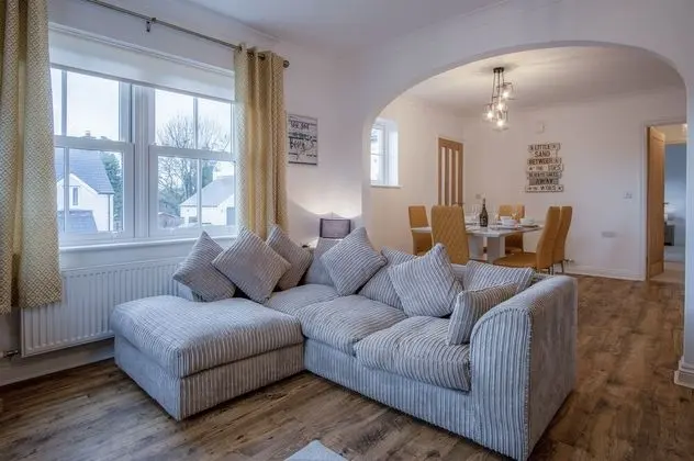Ev (3 Bedrooms)