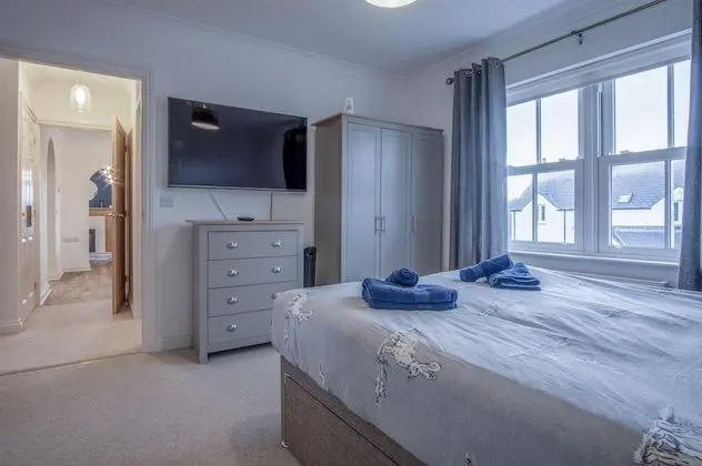 Ev (3 Bedrooms)