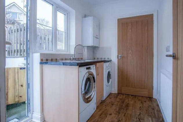 Ev (3 Bedrooms)