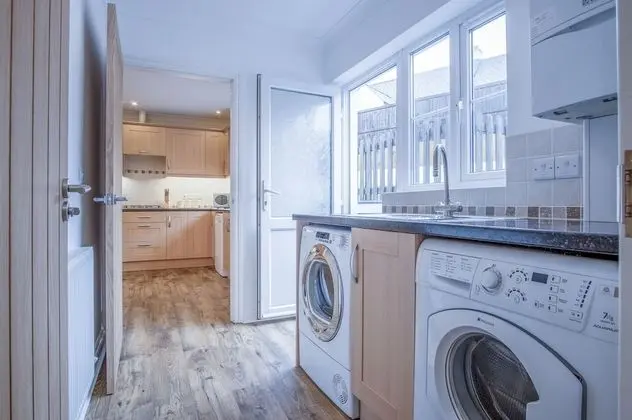 Ev (3 Bedrooms)