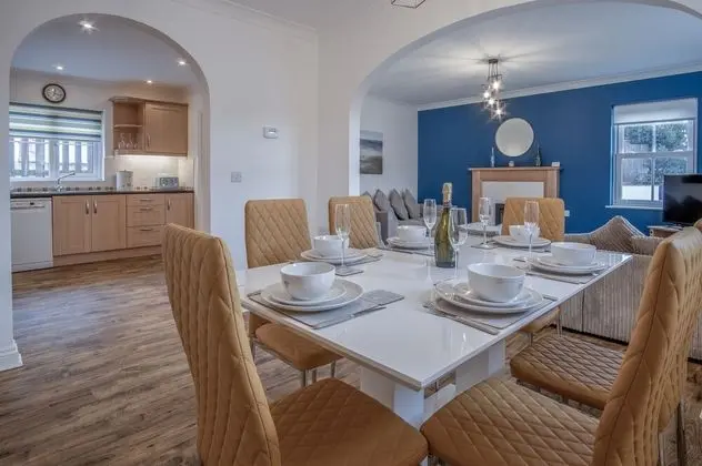 Ev (3 Bedrooms)