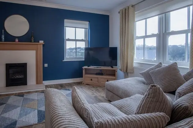 Ev (3 Bedrooms)