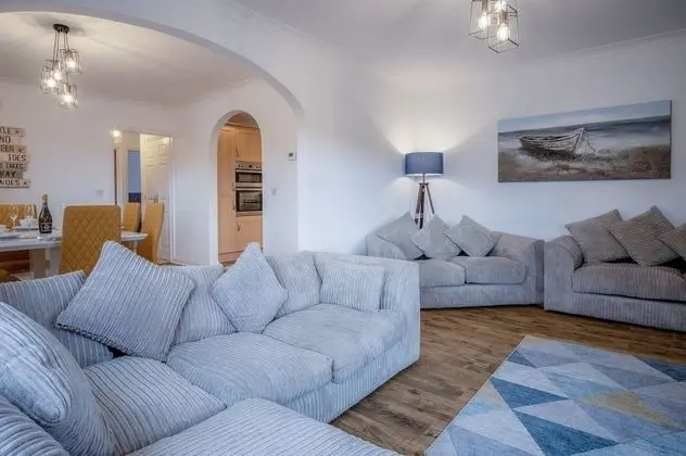 Ev (3 Bedrooms)