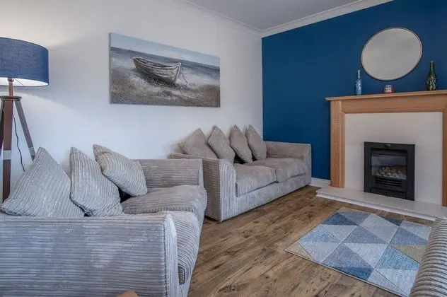 Ev (3 Bedrooms)