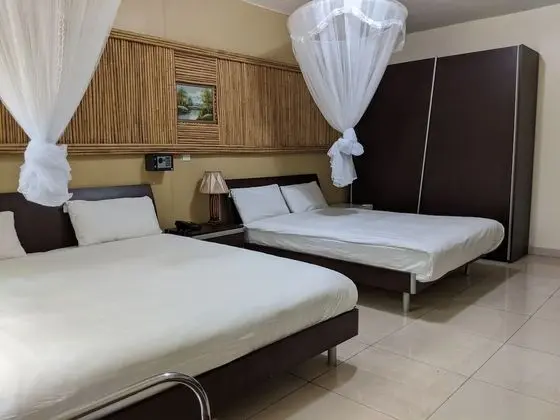 Premier İki Ayrı Yataklı Oda, Birden Çok Yatak, Buzdolabı, Bahçe Manzaralı