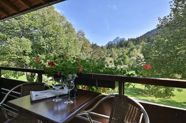Tek Büyük Yataklı Oda, Balkon