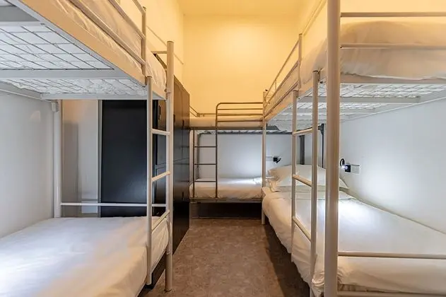 Ortak Ranzalı Oda, Karma Ranzalı Oda (Single Bed in 6-Bed)