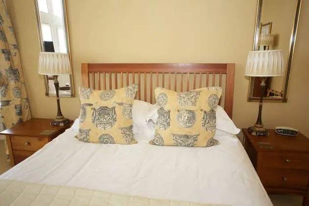 Premium Tek Büyük Yataklı Oda, Göl Manzaralı (Cairngorm Suite)