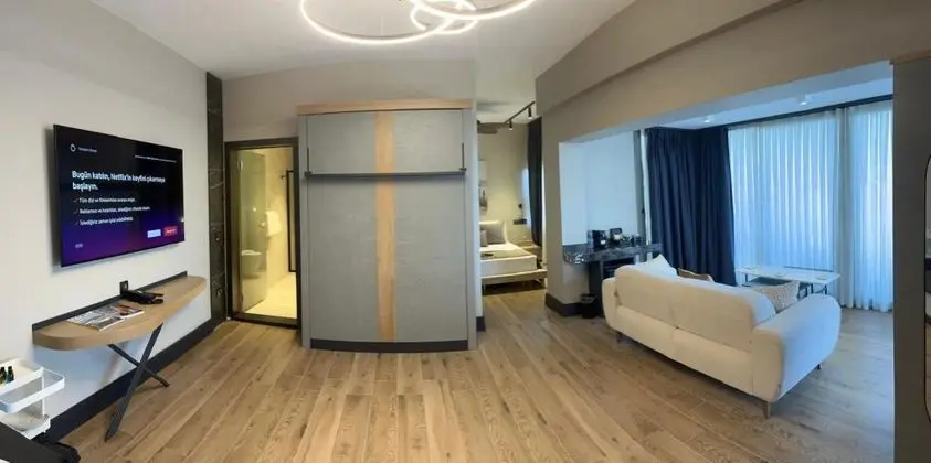 Family Suite, Deniz ve Şehir Manzaralı, Jakuzili