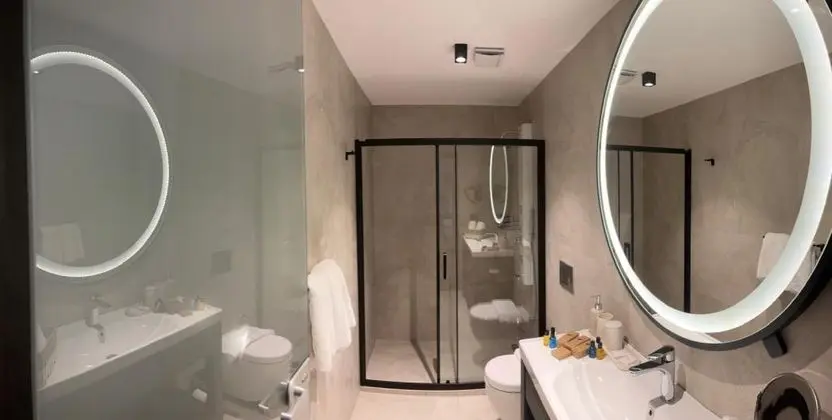 Family Suite, Deniz ve Şehir Manzaralı, Jakuzili