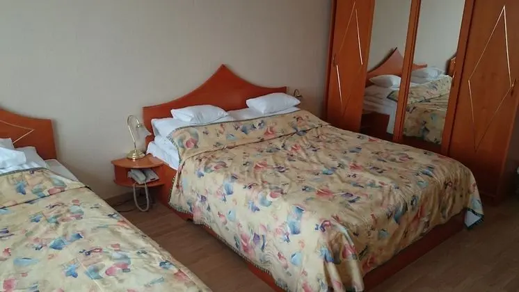 Standard Üç Kişilik Oda, Birden Çok Yatak, Sigara İçilmez