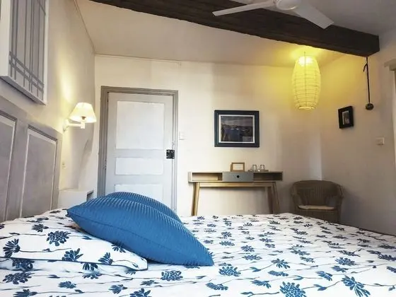 Tek Büyük Yataklı Oda (Bleu)