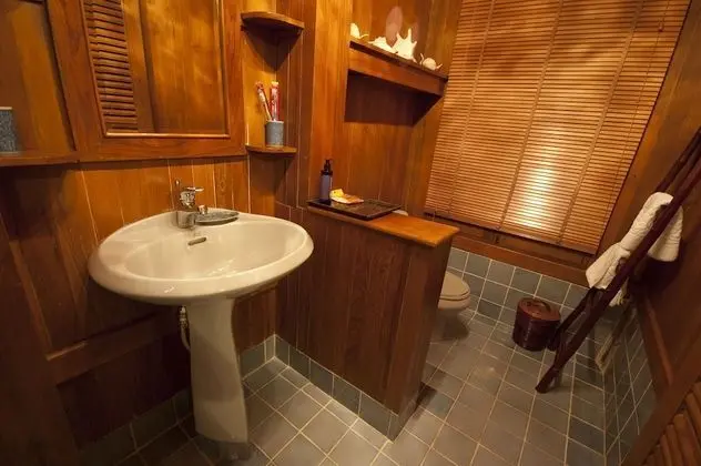 Ruen Come Suite