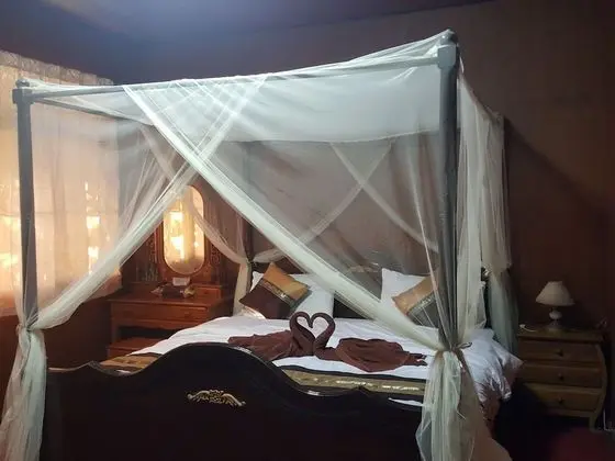 Premium Tek Büyük Yataklı Oda