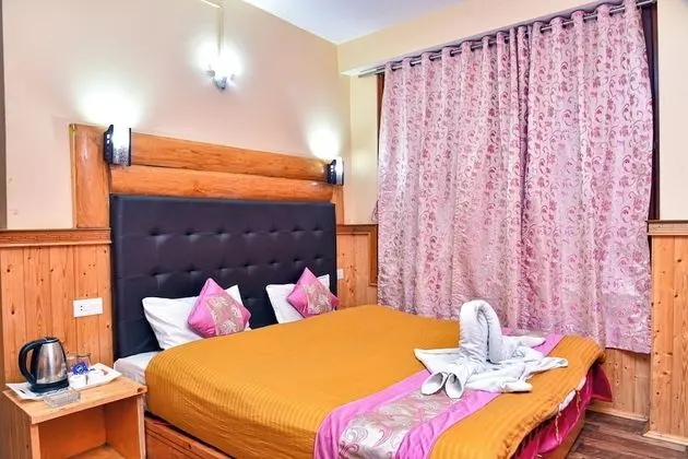 Deluxe Tek Büyük Yataklı Oda, 1 Büyük (Queen) Boy Yatak
