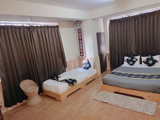 Deluxe Üç Kişilik Oda