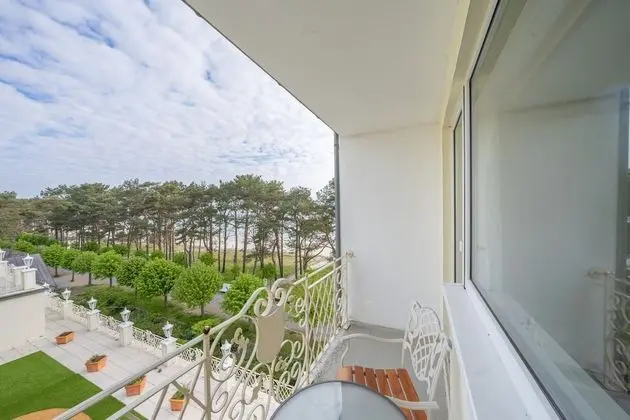 Comfort Tek Büyük Yataklı Oda, Balkon, Göl Kenarı