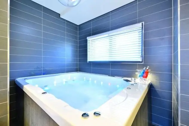 Villa (Spa)