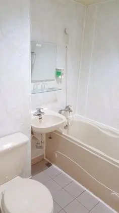 Business Tek Büyük Yataklı Oda