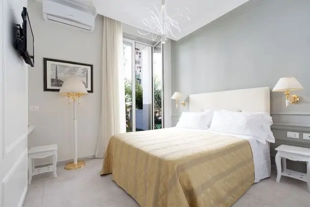 Classic Tek Büyük Yataklı Oda