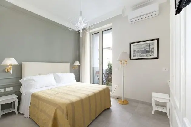 Classic Tek Büyük Yataklı Oda