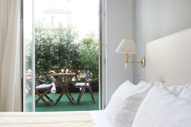 Classic Tek Büyük Yataklı Oda