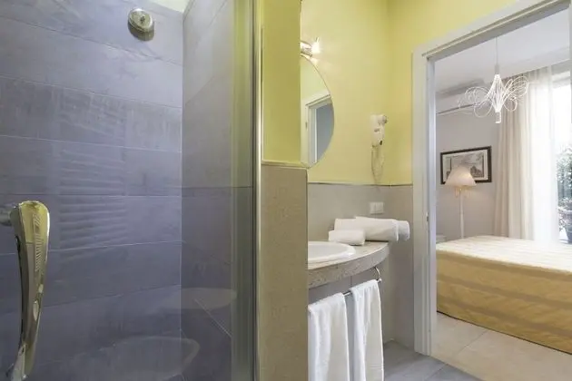 Classic Tek Büyük Yataklı Oda