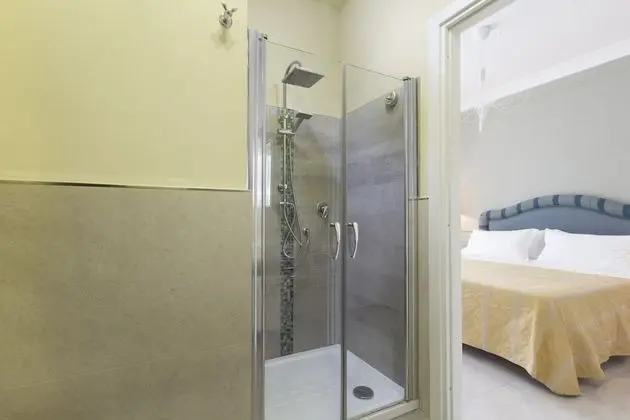 Superior Tek Büyük veya İki Ayrı Yataklı Oda