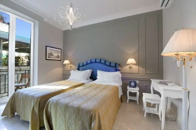 Superior Tek Büyük veya İki Ayrı Yataklı Oda