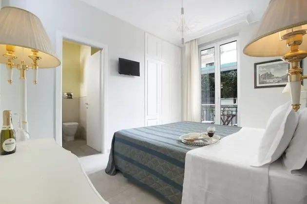 Superior Tek Büyük veya İki Ayrı Yataklı Oda