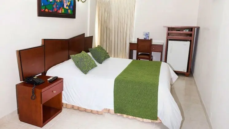 Classic Tek Büyük Yataklı Oda