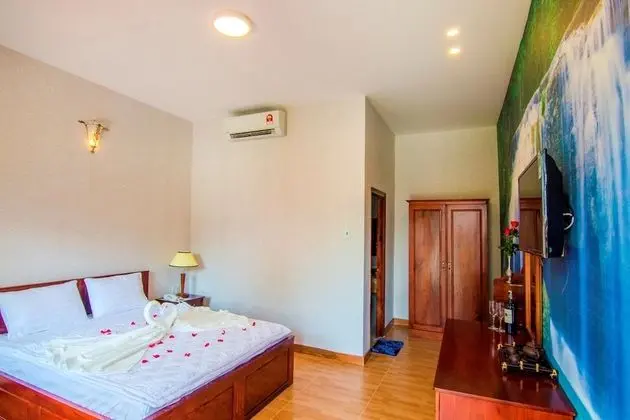 Deluxe Tek Büyük Yataklı Oda, Bahçe Manzaralı