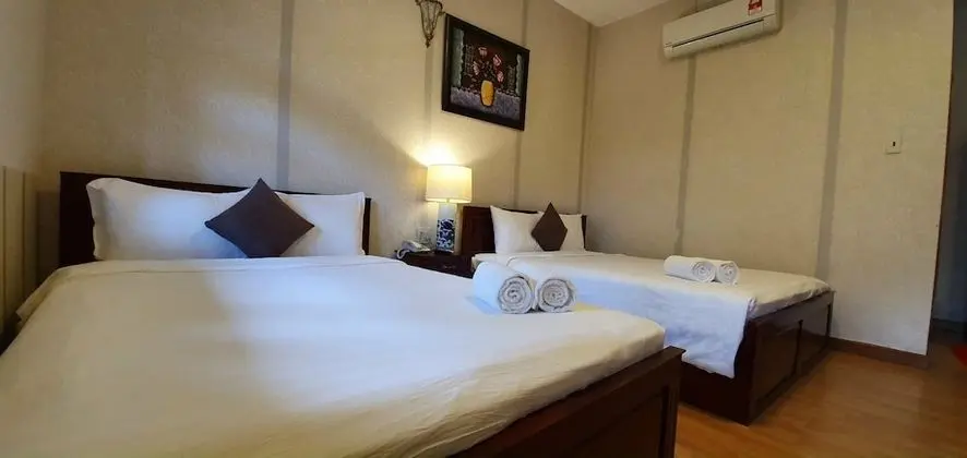 Deluxe Üç Kişilik Oda, Bahçe Manzaralı