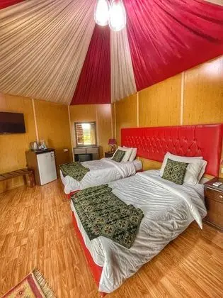 Deluxe Üç Kişilik Oda