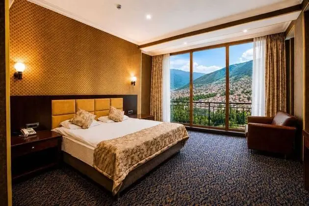 Standard Tek Büyük Yataklı Oda