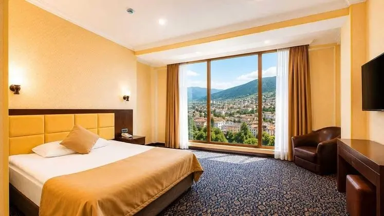 Standard Tek Büyük Yataklı Oda