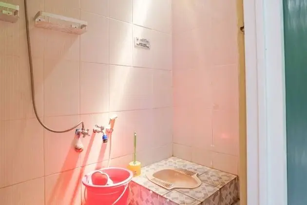 Basic İki Ayrı Yataklı Oda, Ortak Banyo