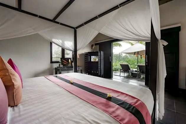 Villa, 2 Yatak Odası, Kişiye Özel Havuzlu, Havuz Manzaralı