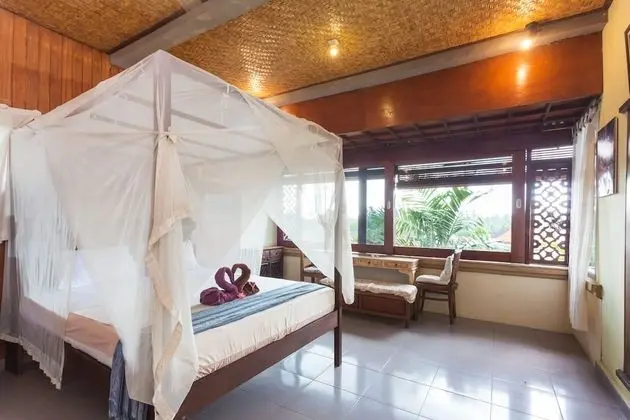 Family Tek Büyük Yataklı Oda