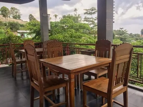 Deluxe Oda, Sigara İçilmez