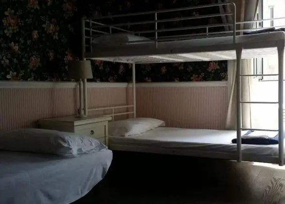 Üç Kişilik Oda, Özel Banyo